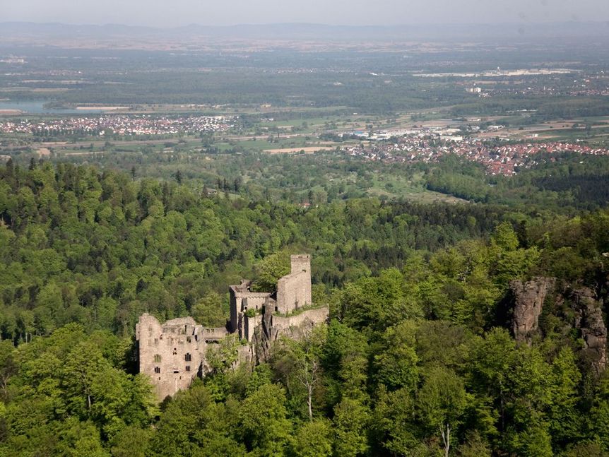 Luftansicht vom Alten Schloss Hohenbaden