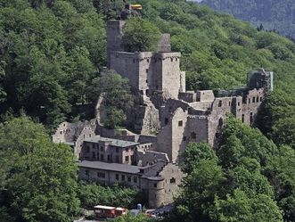 Burganlage vom Alten Schloss Hohenbaden von Südwesten